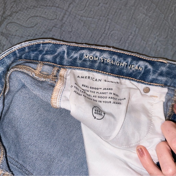 AE Mom Straight Jean 12 - Picture 7 of 8